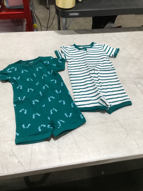 Photo 1 of 12-18M onesies 2pk