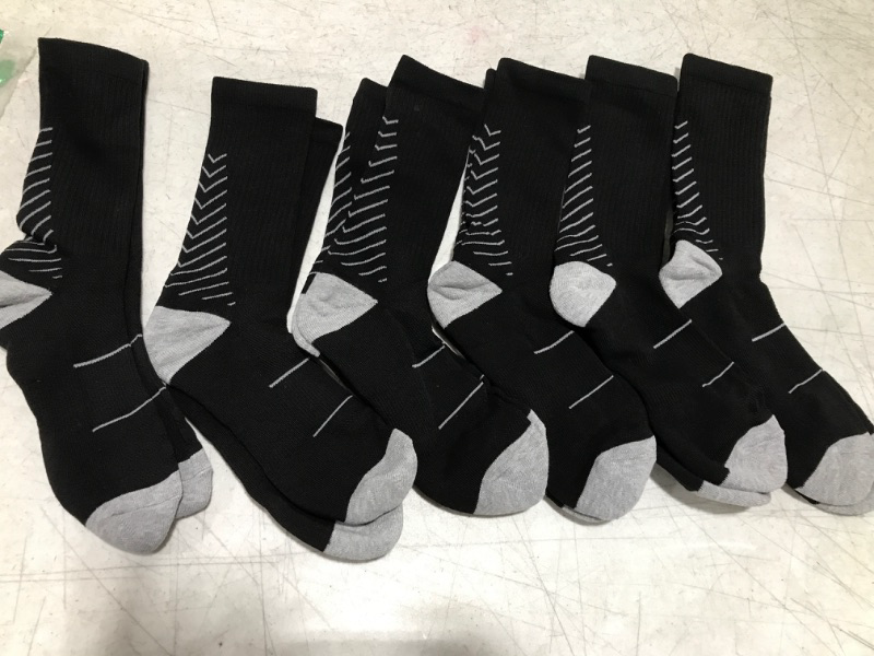 Photo 1 of 6 Pair Mens crew socks 