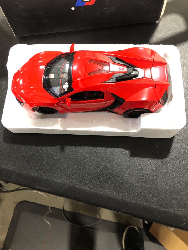 Photo 2 of BDTCTK 1/24 Lykan Hypersport Supercar Model Car, Zinc Alloy Pull Back Toy car with Sound and Light for Kids Boy Girl Gift(Red)