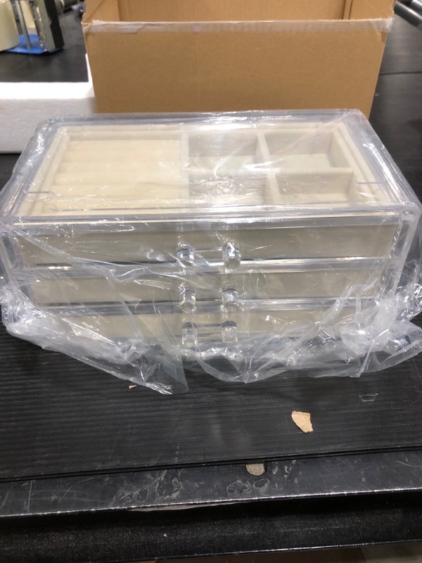 Photo 1 of Acrylic jewelry Box 