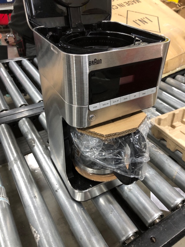 Photo 2 of Braun KF7070 BrewSense Drip Glass Coffeemaker, 12 Cup, Stainless Steel KF7070SI Coffee Maker
