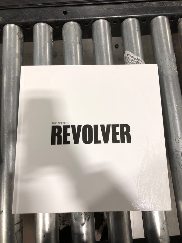 Photo 4 of Revolver Special Edition[5 CD]
Box Set, 5 CD