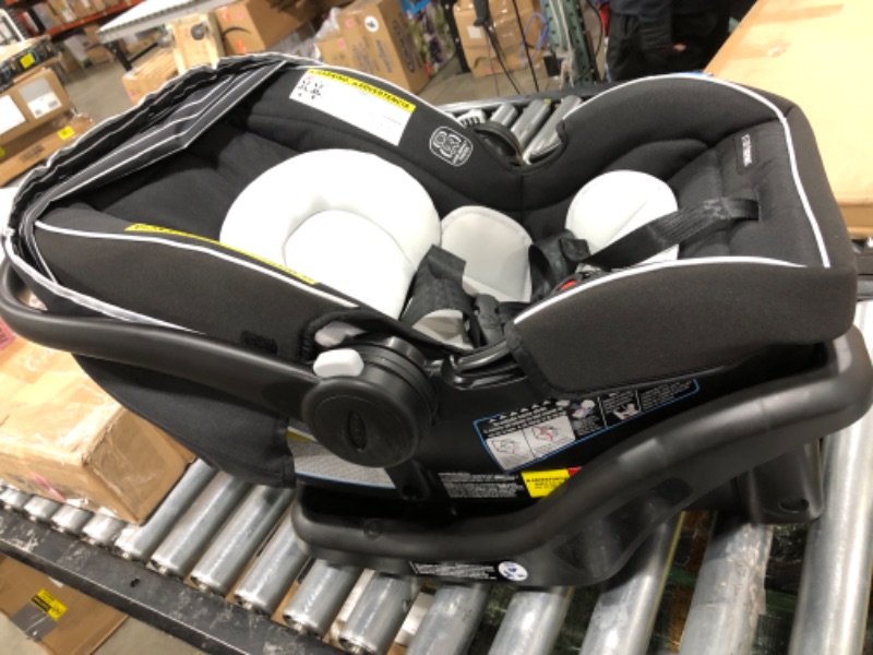 Photo 4 of Graco SnugRide 35 Lite LX Infant Car Seat - Studio