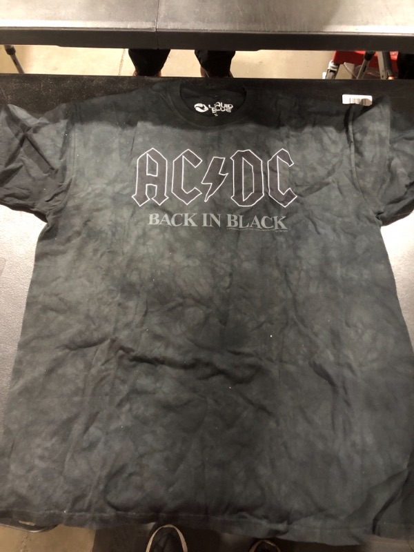 Photo 1 of AC/DC shirt size XL