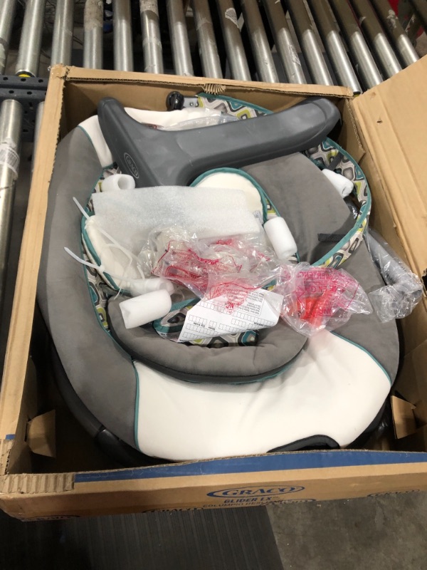 Photo 1 of Graco Baby 1925885 Glider LX Affinia Style Gliding Swing Bassinet