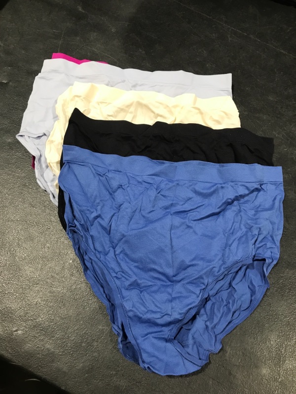 Photo 1 of 5 PAIRS OF UNDERWEAR SIZE 9