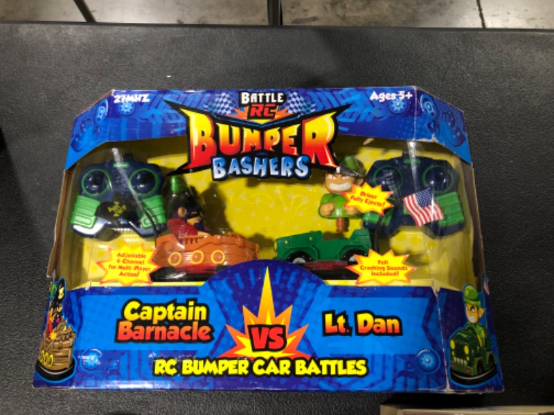 Photo 2 of Battle RC Bumper Bashers - Captain Barnacle vs LT Dan by RS Toys---MINOR BOX DAMAGE 