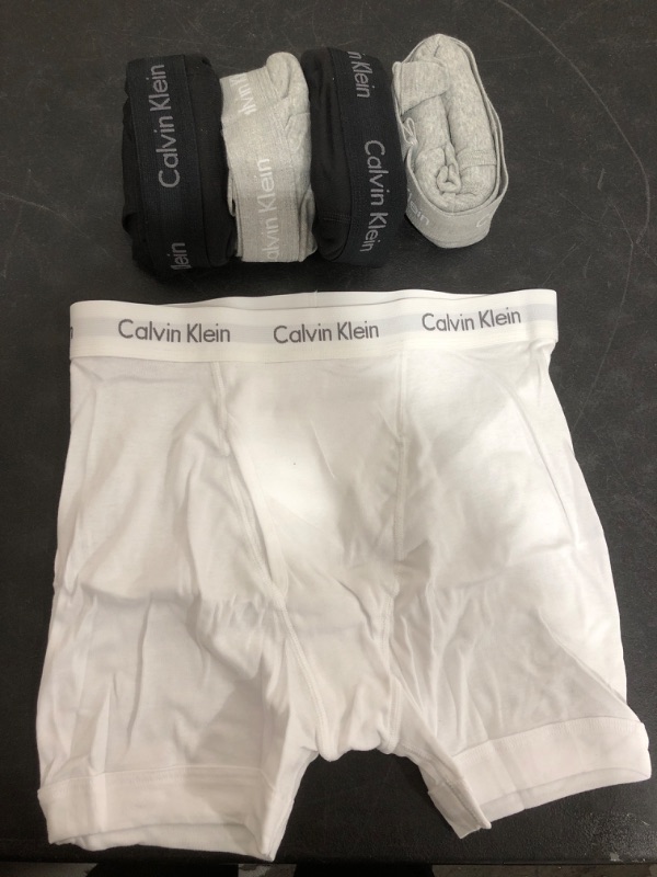 Photo 1 of 5 PACK CALVIN KLEIN BOXER BRIEFS SIZE M