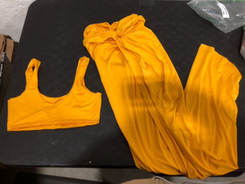 Photo 1 of 2 PIECE OUTFIT SET YELLOW SIZE S 