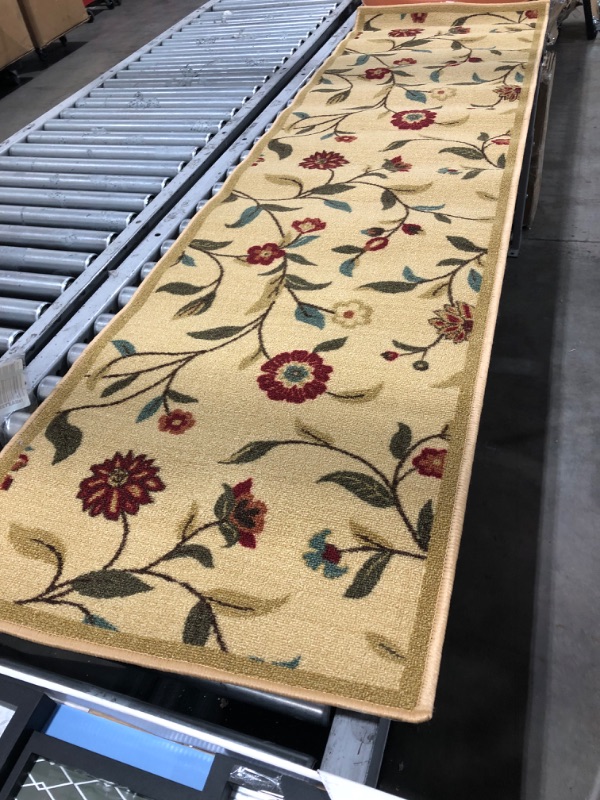 Photo 1 of 1'10" X 6'9" RUNNER RUG