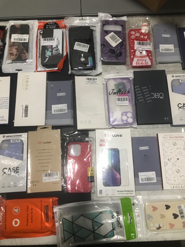 Photo 3 of Cell Phone Cases and Screen Protectors Bundle!!!! Lots of Variety!!