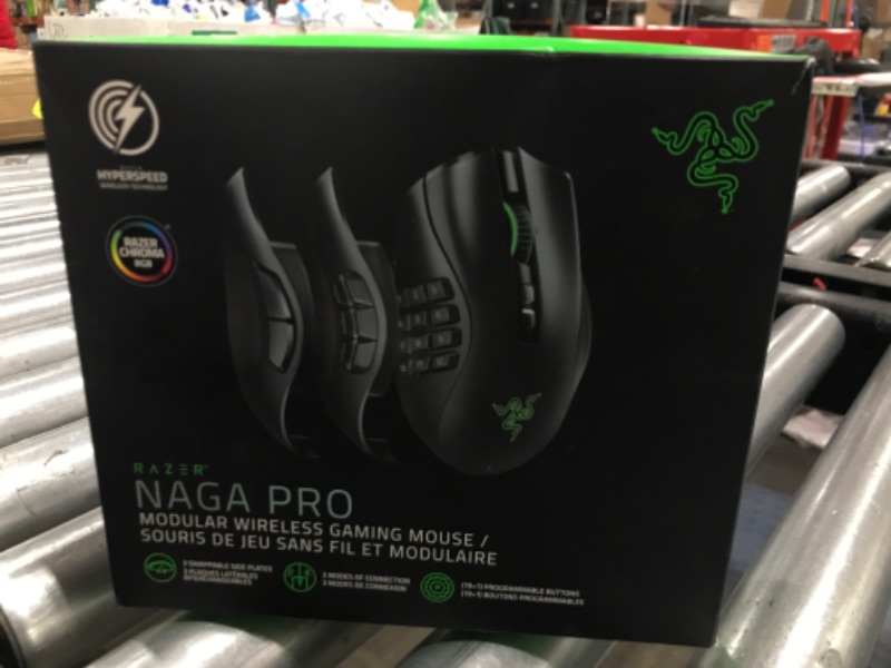 Photo 2 of RAZER NAGA PRO WIRELESS GAMING MOUSE 