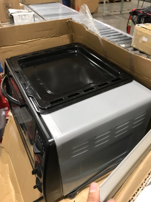 Photo 1 of Elite Gourmet ERO-2008SZ Countertop Convection Toaster Oven with Top Grill and Griddle Rotisserie