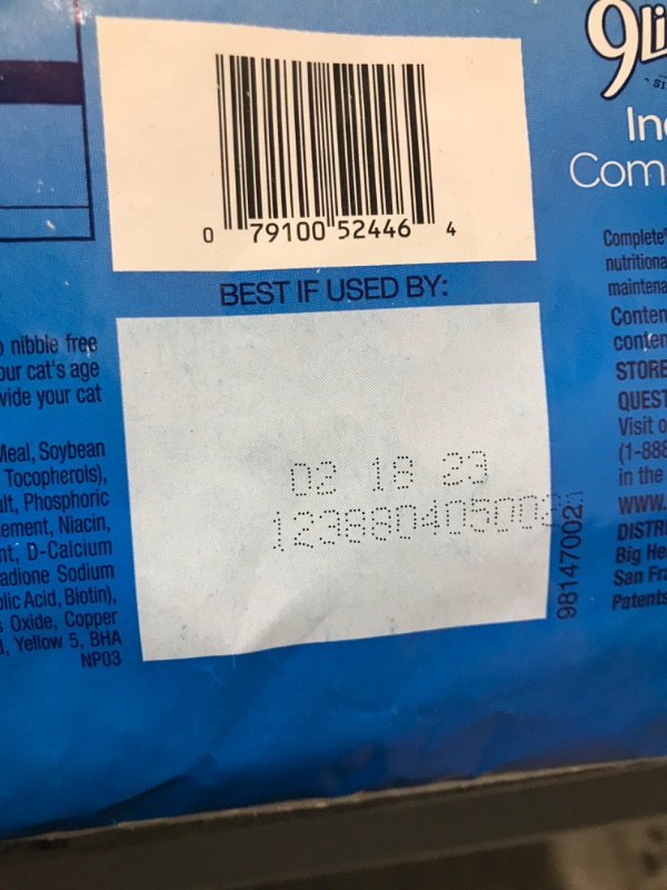 Photo 2 of 9Lives Indoor Complete Cat Food, 20-Pound Bag (1834646) EXPIRATION DATE: 02/18/23