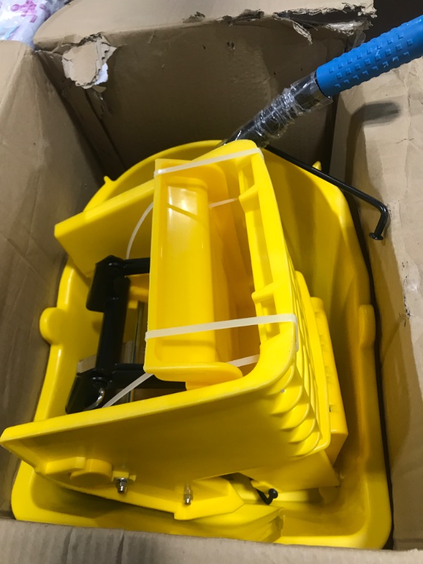 Photo 2 of Amazon Basics Side Press Wringer Combo Commercial Mop Bucket on Wheels, 35 Quart, Yellow
