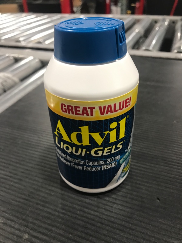 Photo 2 of Advil Liqui-Gels Ibuprofen Pain Reliever/ Fever Reducer Capsules, 200 Mg - 20.0 Ea
EXP: 09/2024