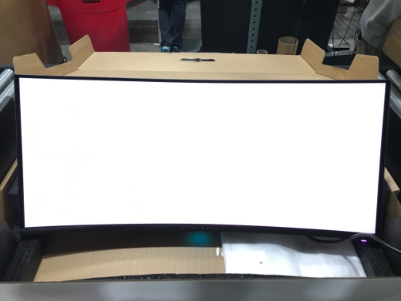 Photo 2 of Alienware 34 Inch Curved PC Gaming Monitor, 3440 x 1440p Resolution, Quantum Dot OLED 175Hz, 1800R Curvature, True 1ms GTG, 1,000,000:1 Contrast Ratio, 1.07 Billion Colors, AW3423DW - Lunar Light
