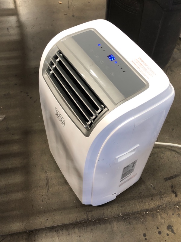 Photo 1 of USED: BLACK+DECKER 14,000 BTU Portable Air Conditioner with Remote Control, White
17.1 x 28.1 x 13.8 inches
