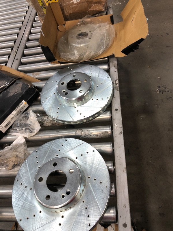 Photo 3 of 
Dynamic Friction 7002-63118 - Drilled and Slotted Silver Zinc Brake Rotor 2 Wheel Set
Dynamic Friction 7002-63119 - Drilled and Slotted Silver Zinc Brake Rotor 2 Wheel Set

