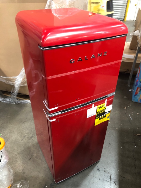 Photo 2 of Galanz GLR46TRDER Mini Fridge with Dual Door, Adjustable Mechanical Thermostat with True Freezer, 4.6 Cu.Ft, Red
