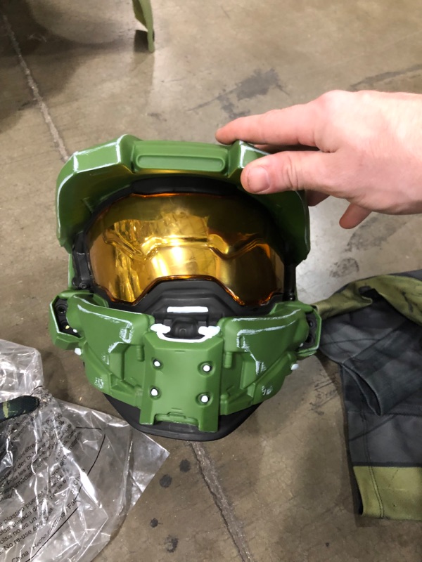 Photo 4 of Disguise Men's Halo Master Chief Ultra Prestige Costume
MEDIUM