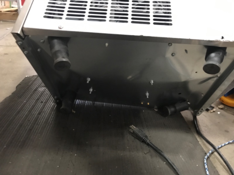 Photo 5 of DAMAGED, VEVOR 110V Commercial Ice Maker 80-90LBS/24H with 33LBS Bin, Full Heavy Duty Stainless Steel Construction, Automatic Operation
