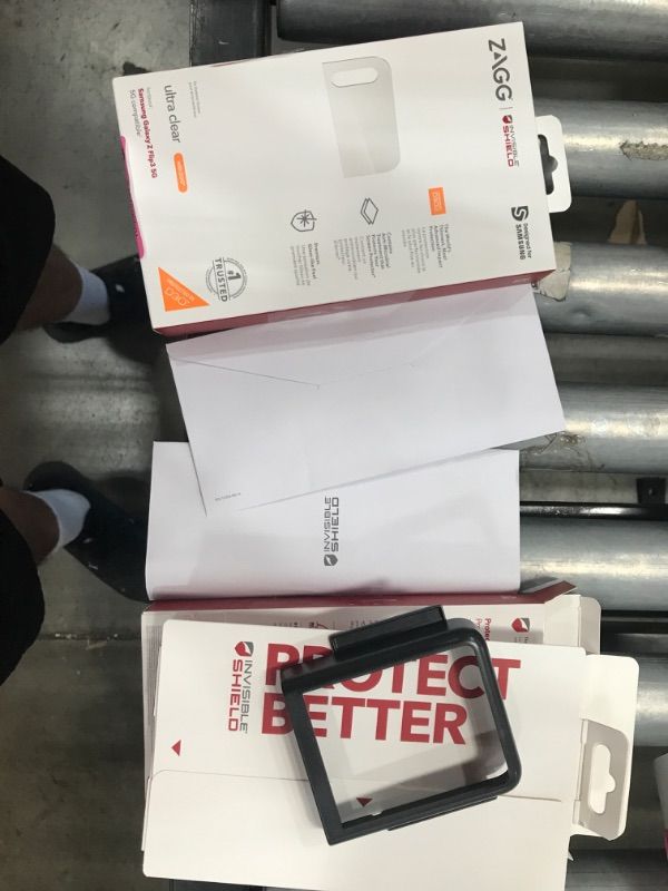 Photo 1 of ZAGG INVISIBLESHIELD ULTRA CLEAR WITH D3O SCREEN PROTECTOR - MADE FOR GALAXY Z FLIP3 5G - MAXIMUM CLARITY WITH SHATTER PROTECTION REINFORCED WITH D3O® - CLEAR X 2 (2 PACK)
