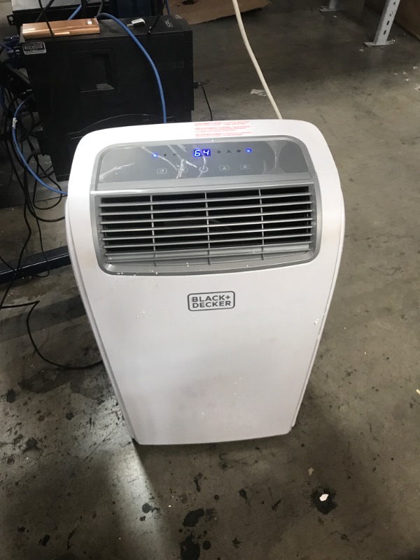 Photo 3 of TESTED POWERS ON*
BLACK+DECKER 8,000 BTU Portable Air Conditioner with Remote Control, White
