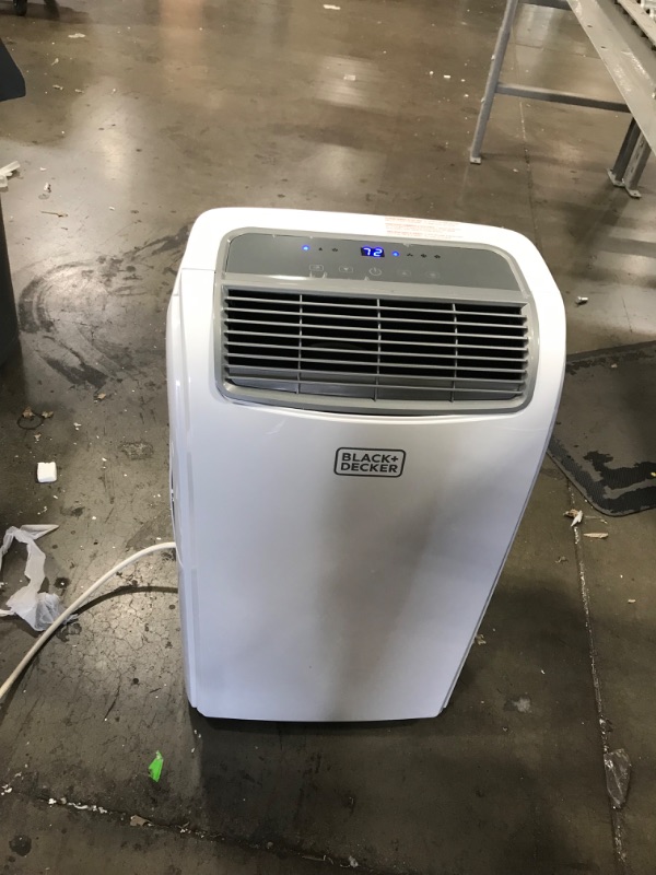 Photo 5 of (DAMAGE)BLACK+DECKER 8,000 BTU Portable Air Conditioner with Remote Control, White
**CRACKED OPEN ON SIDE, CAN BE FIXED**