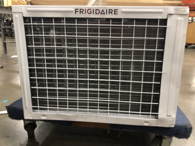 Photo 4 of ***DAMAGED***
Frigidaire Window-Mounted Room Air Conditioner, 15,100 BTU, in White
