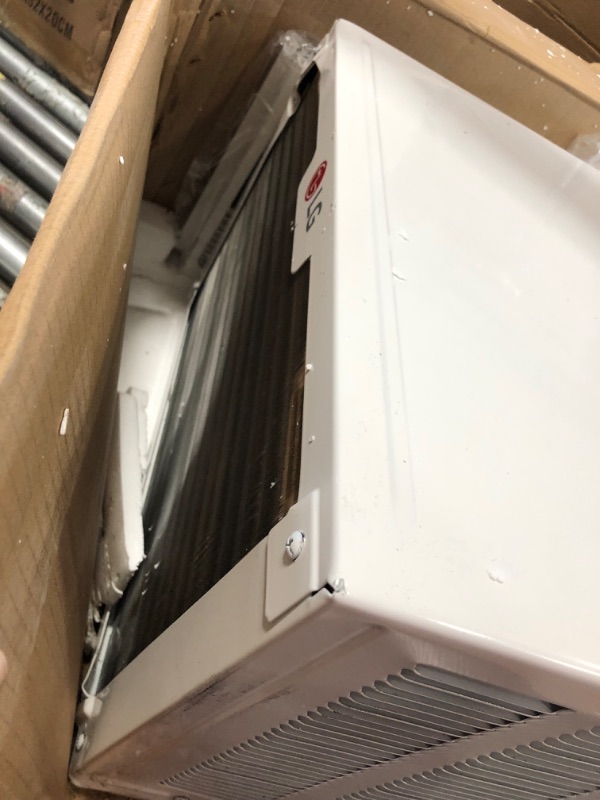 Photo 4 of ***PARTS ONLY*** LG Electronics Energy Star 9,500 BTU 115V Dual Inverter Window Air Conditioner LW1019IVSM with Wi-Fi Control