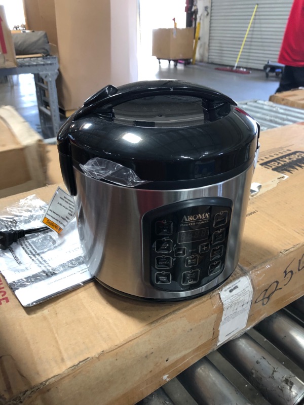 Photo 2 of Aroma Housewares ARC-954SBD Rice Cooker, 4-Cup Uncooked 2.5 Quart, Professional Version
