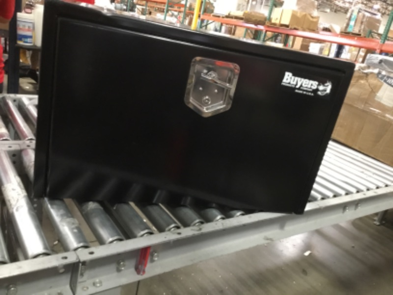 Photo 4 of (DAMAGE)Buyers Products 1702303 Black Steel Underbody Truck Box with T-Handle Latch, 18 x 18 x 30 Inch
**DENT**
