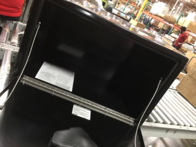Photo 2 of (DAMAGE)Buyers Products 1702303 Black Steel Underbody Truck Box with T-Handle Latch, 18 x 18 x 30 Inch
**DENT**
