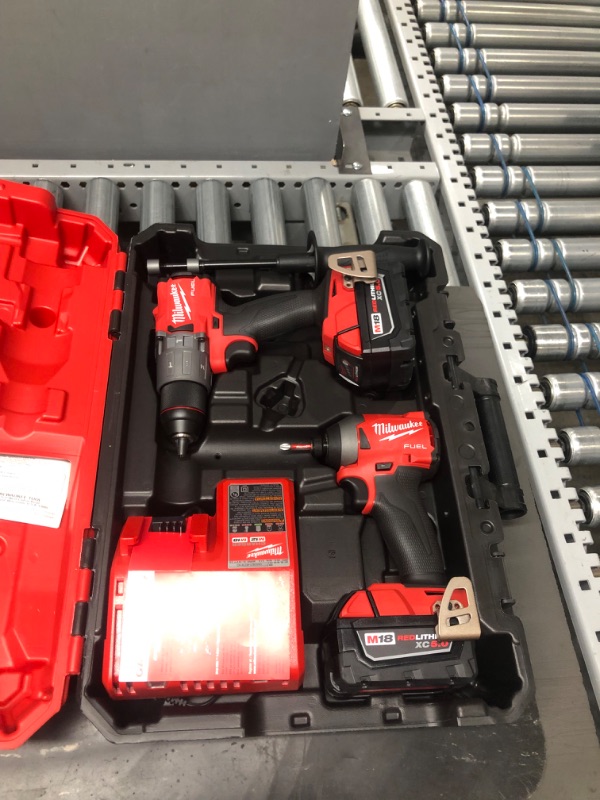 Photo 3 of Milwaukee Electric Tools 2997-22 Hammer Drill/Impact Driver Kit
