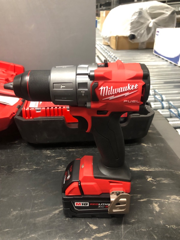 Photo 5 of Milwaukee Electric Tools 2997-22 Hammer Drill/Impact Driver Kit
