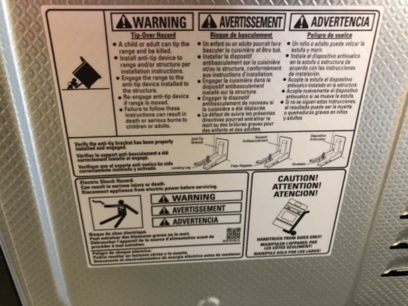 Photo 5 of *** MAJOR DAMAGE*** BROKEN GLASS*** SCRATCHES AND DENTS*** BACK COVERING IS LIFTED ON CORNER***
Samsung
30 in. 6 cu. ft. Slide-In Gas Range with Smart Dial and Air Fry in Fingerprint Resistant Stainless Steel