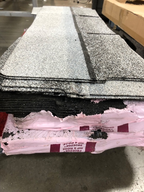 Photo 3 of 2 packs and 8 loose sheets Owens Corning
ProEdge Sierra Gray Algae Resistant Hip and Ridge Roofing Shingles (33 lin. ft. per Bundle) (66-Pieces)