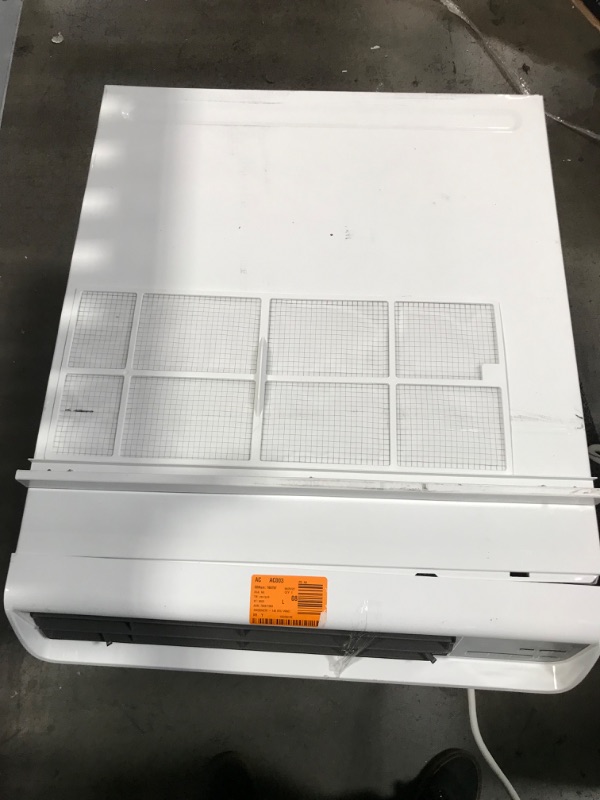 Photo 3 of 14,000 BTU 115-V Dual Inverter Smart Window Air Conditioner LW1517IVSM with WiFi and Remote in White
