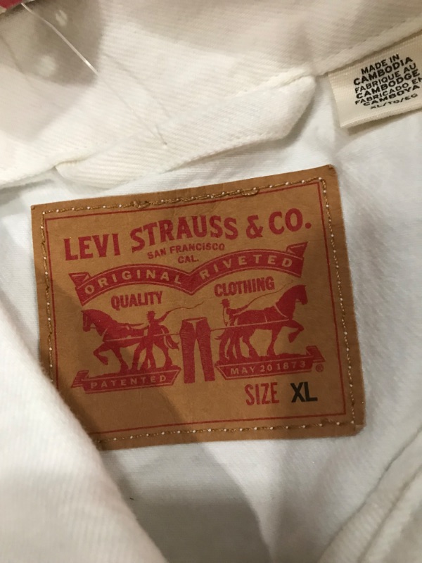 Photo 2 of Levi's Men's Trucker Jacket - XL 
