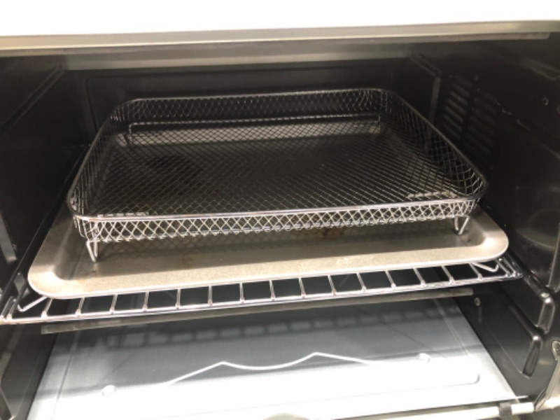 Photo 6 of (DOES NOT FUNCTION)Hamilton Beach Sure-Crisp Countertop Air Fryer/Toaster Oven - Stainless Steel (31436)
**DOESN NOT POWER ON**
