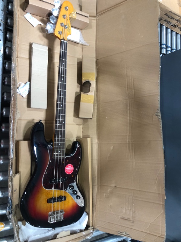 Photo 2 of Squier by Fender Classic Vibe 60's Jazz Bass - Laurel - 3-Color Sunburst
