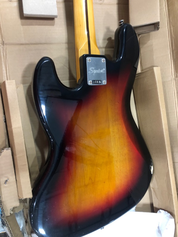 Photo 4 of Squier by Fender Classic Vibe 60's Jazz Bass - Laurel - 3-Color Sunburst
