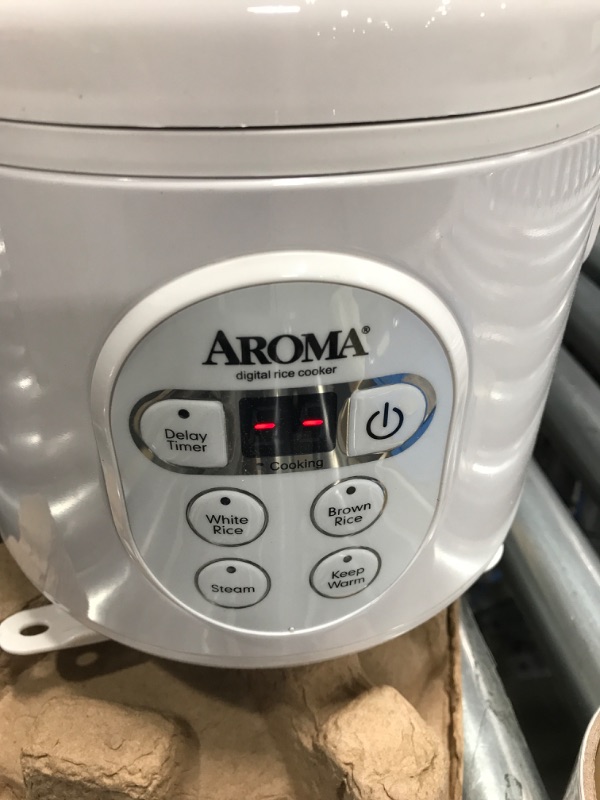 Photo 2 of Aroma ARC-914D 4-Cup Cool-Touch Rice Cooker, White