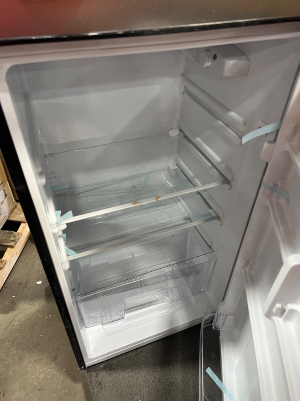 Photo 10 of ***NOT FUNCTIONAL PATS ONLY!! Frigidaire EFR751, 2 Door Apartment Size Refrigerator with Freezer, 7.2 cu ft, Platinum Series, Stainless Steel, 7.5
