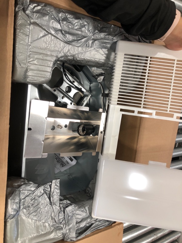 Photo 1 of Broan-Nutone 668RP Ceiling Bathroom Exhaust Fan and Light Combo, 100-Watt Incandescent Lighting, 4.0 Sones, 70 CFM , White
