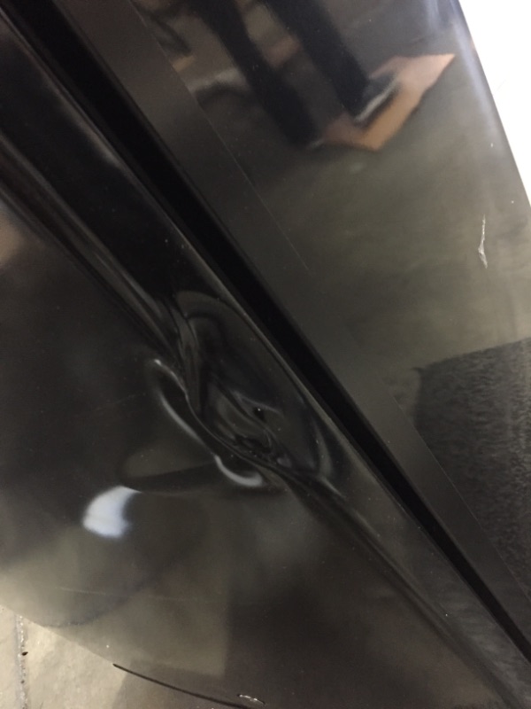 Photo 2 of DENTED DOOR* TESTED POWERS ON*
Midea MRU03M2ABB Upright Freezer Large Black, 3.0 Cubic Feet
