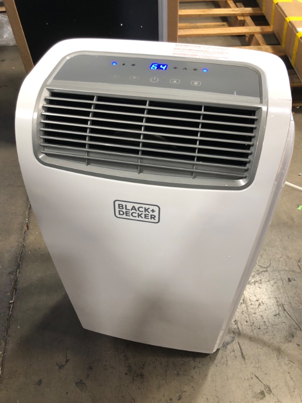 Photo 3 of TESTED POWERS ON*
BLACK+DECKER 10,000 BTU Portable Air Conditioner with Remote Control, White
