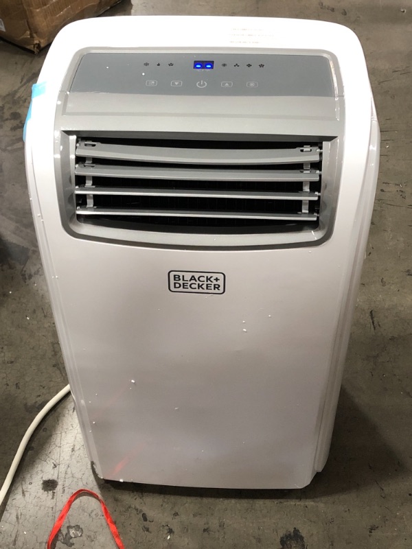 Photo 2 of USED: BLACK+DECKER BPACT12WT Large Spaces Portable Air Conditioner, 12,000 BTU, White 17.1 x 28.1 x 13.8 inches

