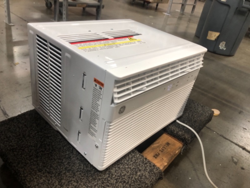 Photo 5 of USED: GE Window Air Conditioner 8000 BTU, Wi-Fi Enabled, Energy-Efficient Cooling for Medium Rooms, 8K BTU Window AC Unit with Easy Install Kit, Control Using Remote or Smartphone App 15.31 x 18.56 x 12.63 inches

